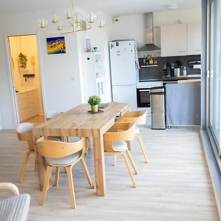 Apartment Pleasant 67 M2 With Balcony Absolutely Quiet Marly-le-Roi